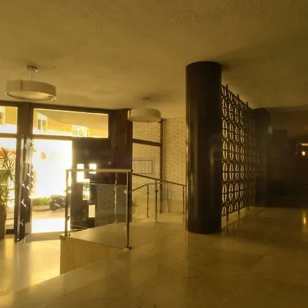 Apartamento Malagueta Apartment *