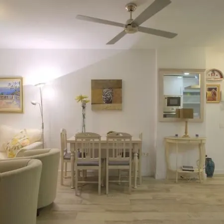 Apartamento Malagueta Apartment *